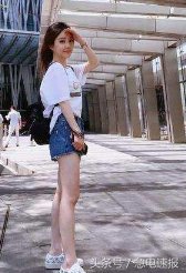 冯提莫VS周冬雨，同是158，周冬雨高级，冯提莫满身大牌也显low