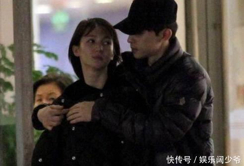 网曝这对情侣复合了？还偷偷地在微博上面秀恩爱，网友：祝福你们