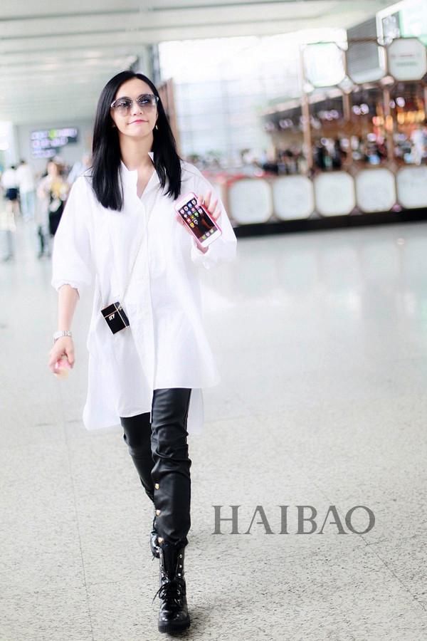 白衬衫要这么穿，没人再把你当售楼小姐！但我最终还是看上了这件