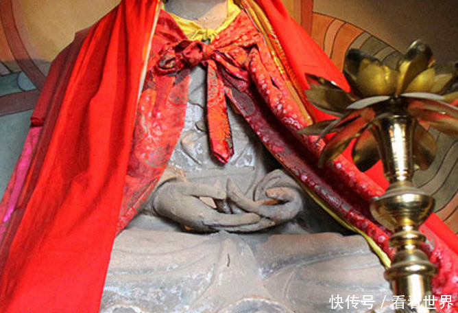 我国有座“神奇”的寺庙,15尊肉身佛像,“包骨真身”让人惊呼!