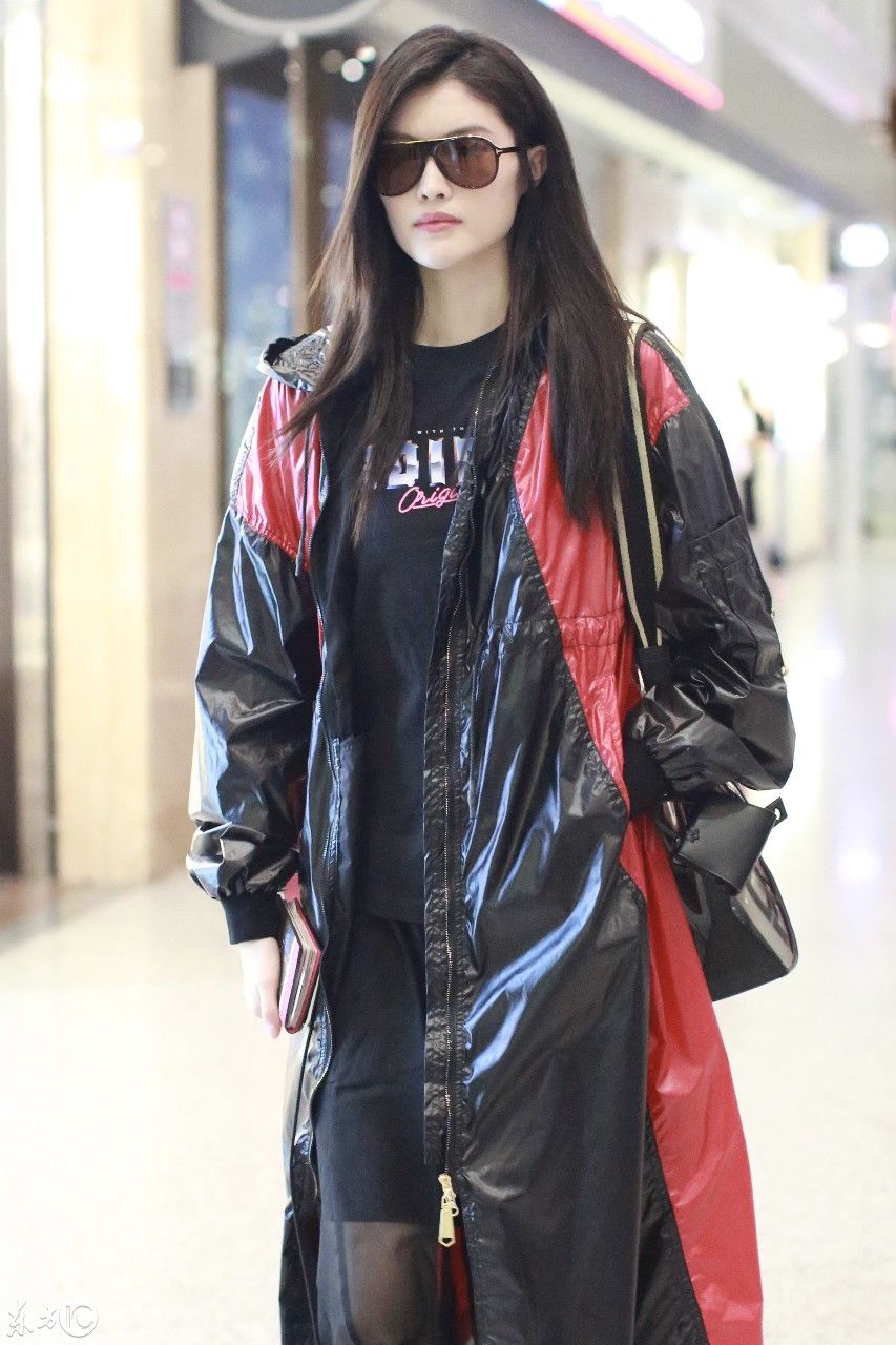 备受欧美时尚圈欢迎的中国超模--何穗