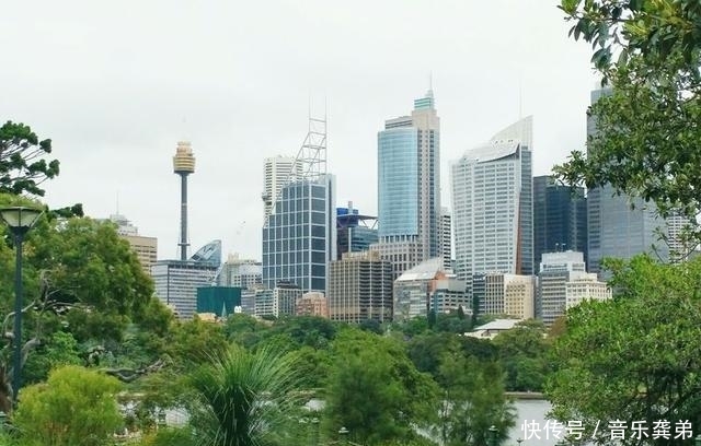 全球唯一国土覆盖一整个大陆的国家，也是最适合休闲度假的地方