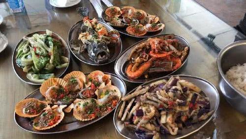 中国海鲜最便宜的城市，景色海滩不输三亚，游客：不想去第二次！