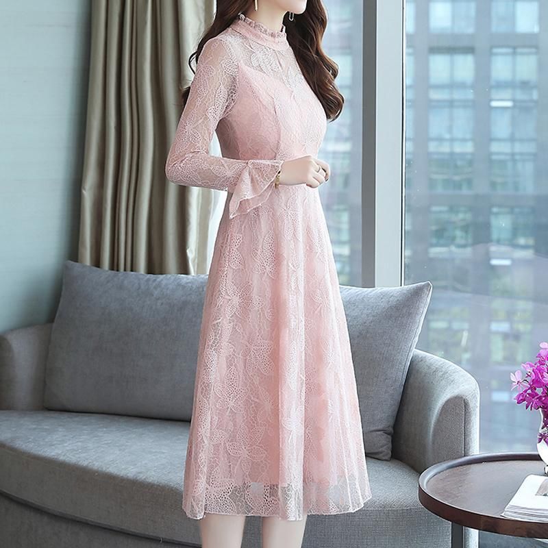 洋气女人都在穿这样的秋季女裙了，搭配高跟鞋也是超级美呢