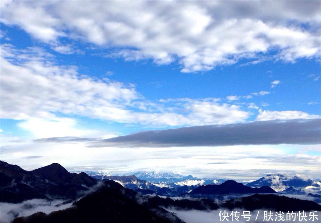 北方的雪可以飘飘欲仙，南方下雪也可以童话世界，西岭雪山就是南