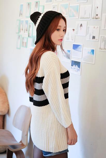 街拍：比紧身裤还紧的瑜伽裤，小姐姐穿了它大大方方的出门