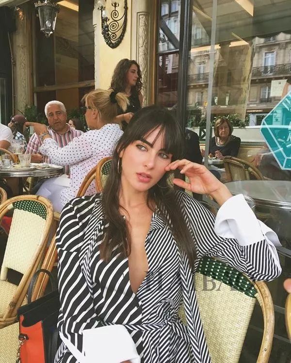 火了| 霸占热搜、大秀性感，2018世界杯第一美女原来是她!