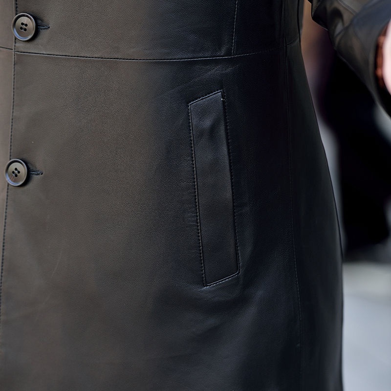 天啊!这就是“司令”皮衣，高端大气又档次，难怪60领导都在穿