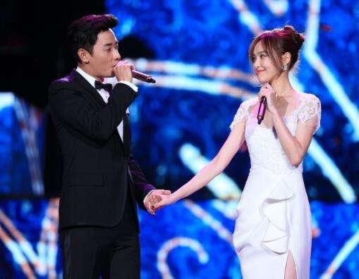 唐嫣四个字回应分手传闻，终于盼到好消息了!