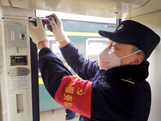  [途径]硬核队长 成都途径武汉所有普速列车由他的车队随车维护