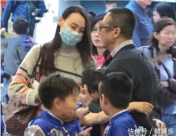 『照疑』没分手?郭嘉文晒男友视角照疑与李泽楷聚餐,穿花衬衫扮靓讨欢心