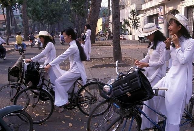 在越南,有10万人民币算不算是有钱人?听听当地姑娘怎么说