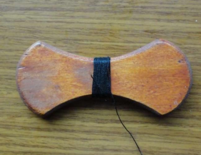  「水瓢」农村里珍贵的老物件，这就是以前缠线的工具！