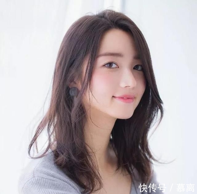 『时髦』别留黑长直了,试试超全的“日系”长发,时髦减龄显脸小