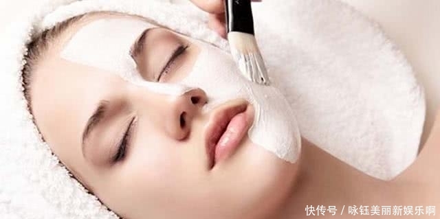  [肌底液]女生变白的4个好习惯，尤其是第三个！颜值蹭蹭往上涨