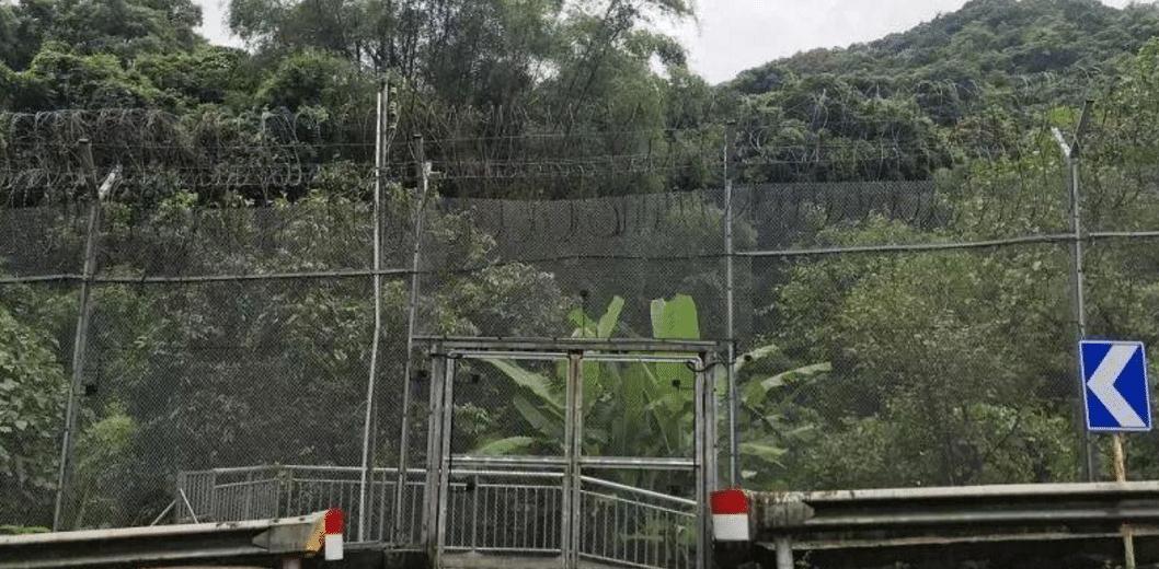  深圳：深圳在香港有一块“飞地”，住着几户人家的小村子