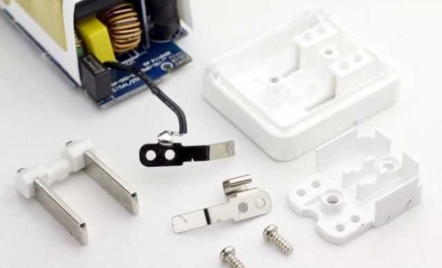  『倍思65W氮化镓』拆解报告：Baseus倍思65W 2C1A GaN氮化镓充电器BS-C915