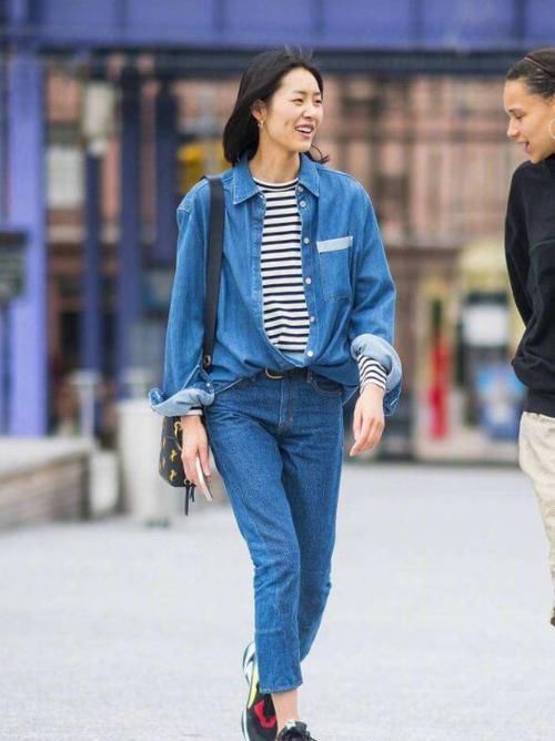  『女性』基础款牛仔裤也能穿出高级感，跟超模刘雯这样搭，时髦更减龄