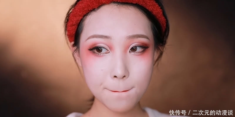  女生@女生仿妆“红夫人”，开始不太乐观，最后红夫人本人？
