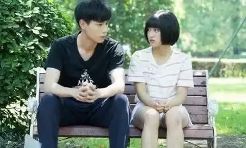 沈月清纯又可爱，穿衣也非常耐看呢！