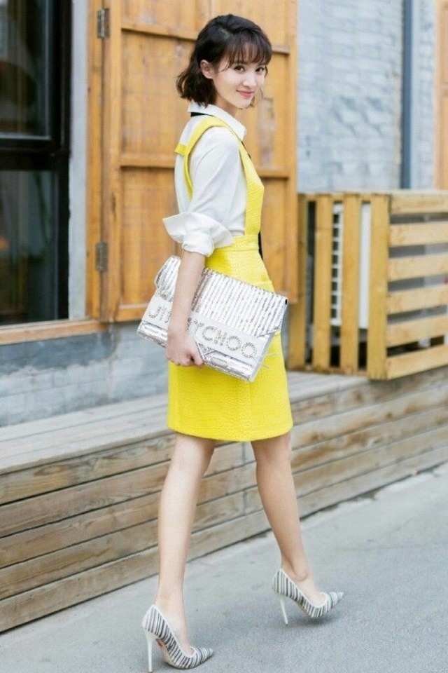 她是北舞的校花，被传是王大陆的新恋情，拥有堪比模特的逆天身材