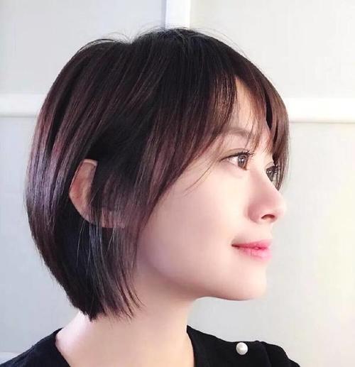 初秋短发流行剪“灯笼头”,剪了千万不要发朋友圈,因为太美了!