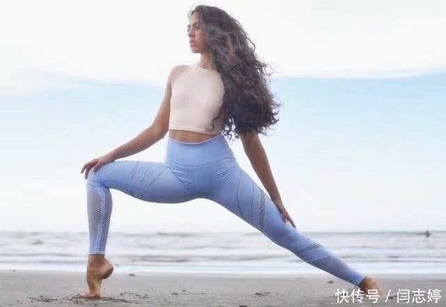 想要变成逆龄女神？那就坚持练这几式瑜伽，让你拥有光滑白皙肌肤