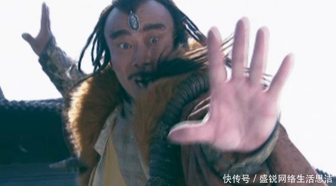 『慕容博』金庸笔下最蠢的2位高手,不学自家顶尖武学,跑去偷学别派烂武功