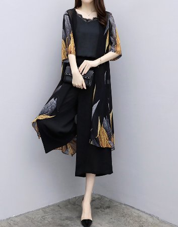 忒嫩了!大嫂这样穿，去补习班接7岁侄子，老师以为是姐弟