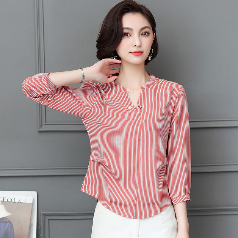 入秋天凉了，挑选了6款精致小衫中秋节穿，美的让人一见倾心