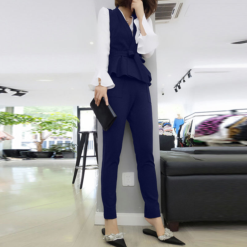 秋天矮个子腿短不是劣势!套装+包包+潮鞋，洋气显高挑照样美嫩