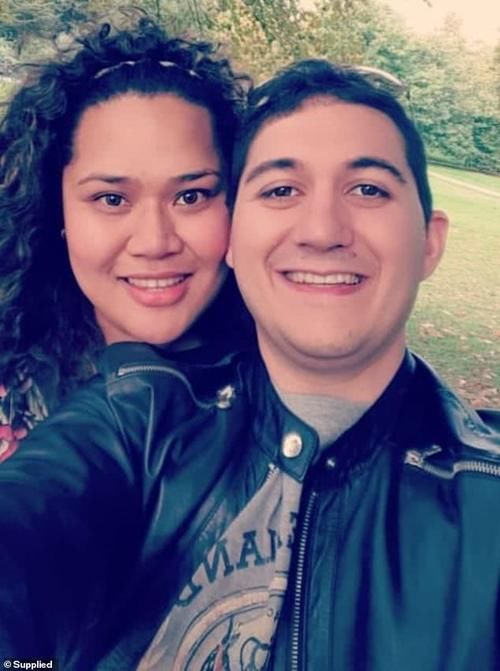  『新人』意大利新人拒遵医嘱，坚持举办“梦幻”婚礼，40名异国亲友受邀到场