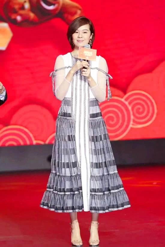 夏季高跟鞋来报道啦，教你轻松显高，秀出大长腿