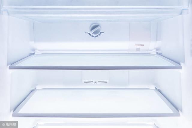 智能电表狂吃电？插头上放一样东西，电费少一半，你们家用了吗？