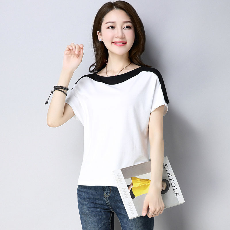 女人出街这样穿，看得让人脸红，嫩上添嫩