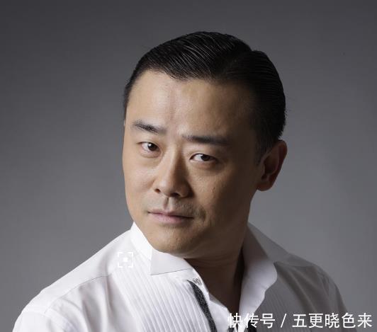 周立波发文揭发鄢军炫耀被高圆圆关之琳追，谎称禁欲却出轨两女