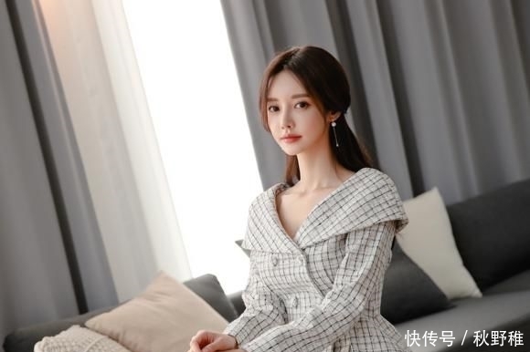  朦胧：孙允珠：灰调朦胧网格燕尾职业西装裙写真