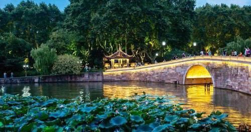 中国最良心三个地方,适合老年人游玩,没有黑心导游商贩从不宰客