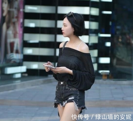  [特别]街拍：青春靓丽的小美女，雪白如玉的脖颈，特别美丽动人