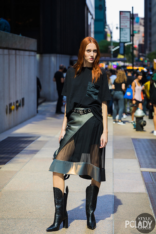 简单点 仲夏秀清凉只要一件透视装