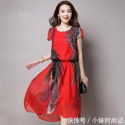 『雪纺连衣裙』完美出众的优雅连衣裙，上身非常时髦显气质