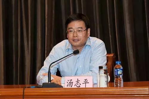  #上海市政府#上海市政府领导班子有调整，汤志平成最年轻副市长