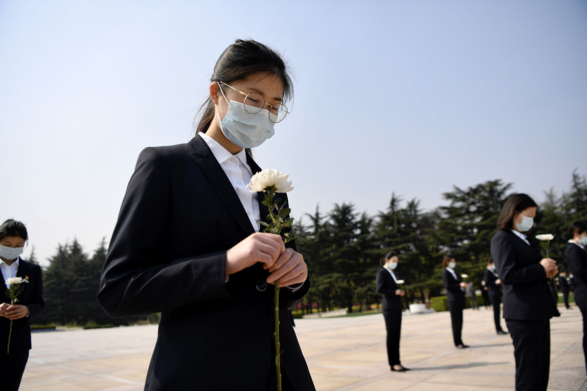  『全城』这一刻，上海，全城志哀