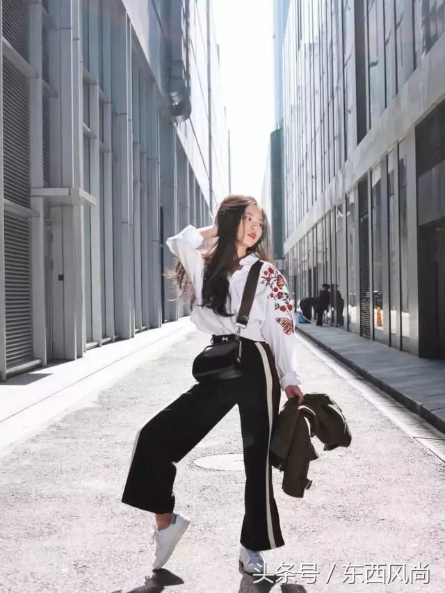 #白鞋#小白鞋虽然容易脏，但在穿衣搭配上，总是能以不变应万变