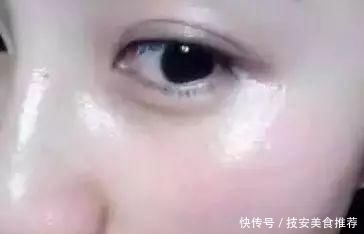  『杯水』你以为明星和网红真的只需每天八杯水吗？