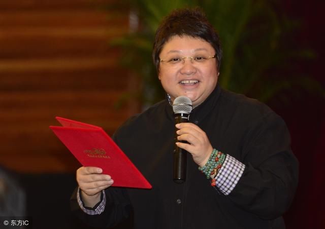 韩红公布捐款名单，网友看清了杨幂的“真面目”，谣言四起！