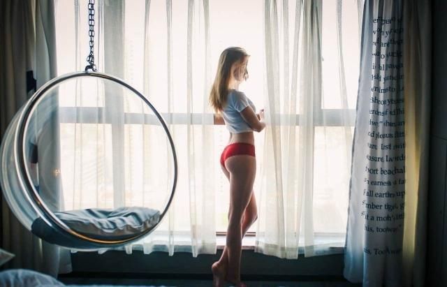 国外美女私房人像摄影作品你见过吗？太性感了！