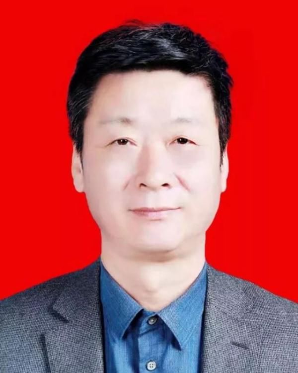 关于王隆等同志任前公示的公告