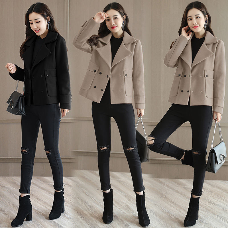 臃肿的棉服别穿了，今年流行这样的呢大衣，洋气高贵上档次，美爆