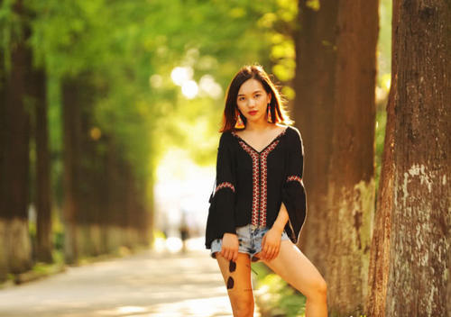 在无人区自驾时，为什么千万别睡在车里？老司机“偷偷”分享经验